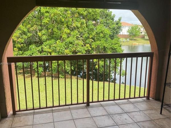 10233 NW 9th St Cir , Unit 210-1, Miami, FL 33172