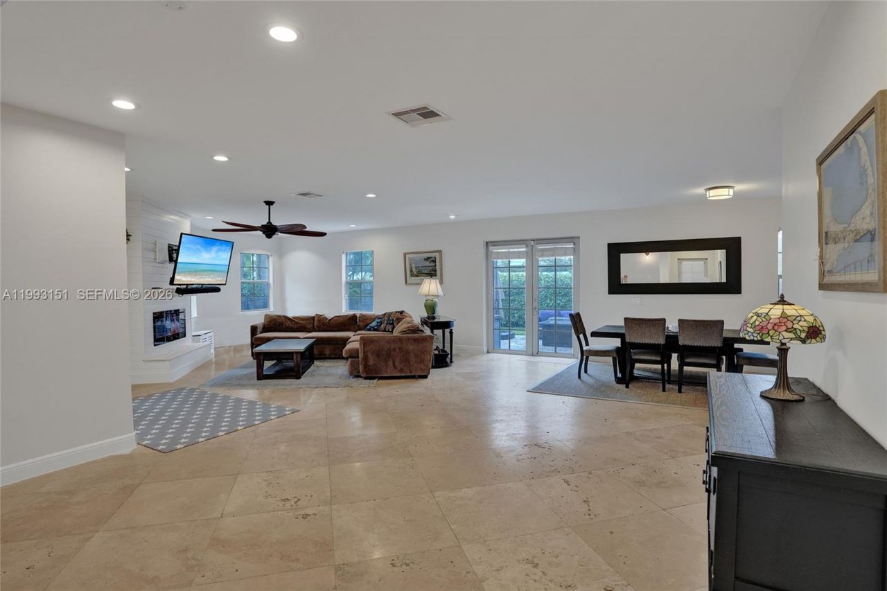 822 SW 10th St, Fort Lauderdale, FL 33315 Photo