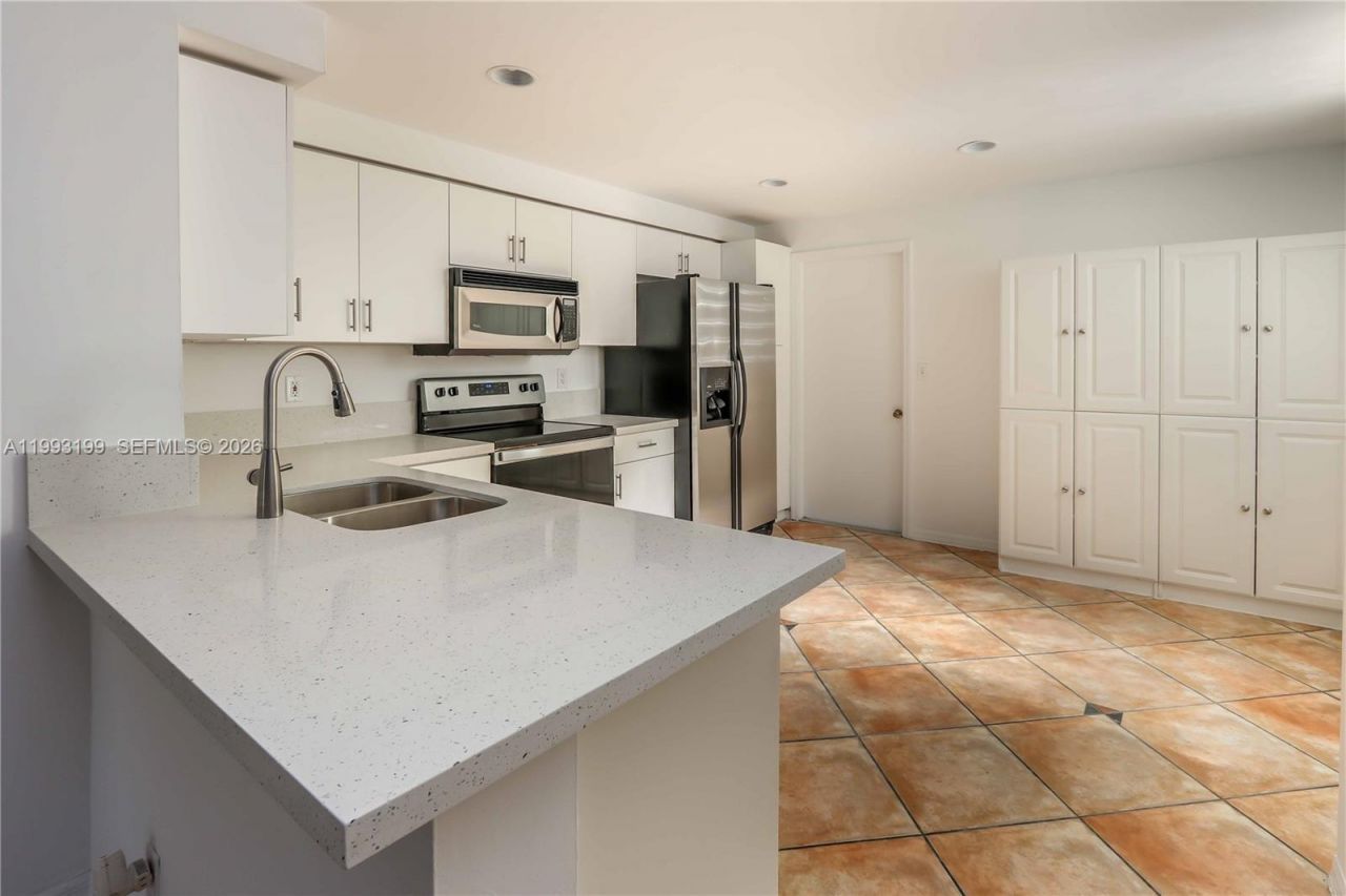 1337 Presidio Dr , Unit 5-40, Weston, FL 33327 Photo