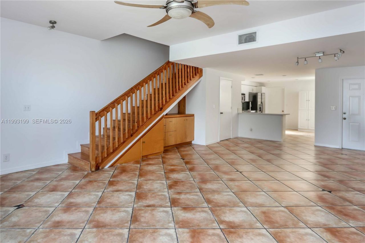 1337 Presidio Dr , Unit 5-40, Weston, FL 33327 Photo