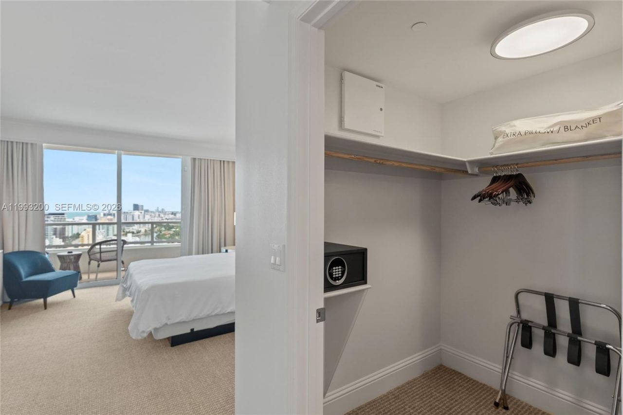 4401 Collins Ave, Unit 2612, Miami Beach, FL 33140 Photo