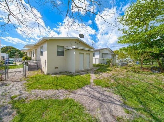 1887 NW 48th St , Unit 1887, Miami, FL 33142 Photo