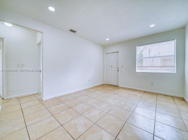 1887 NW 48th St , Unit 1887, Miami, FL 33142 Photo