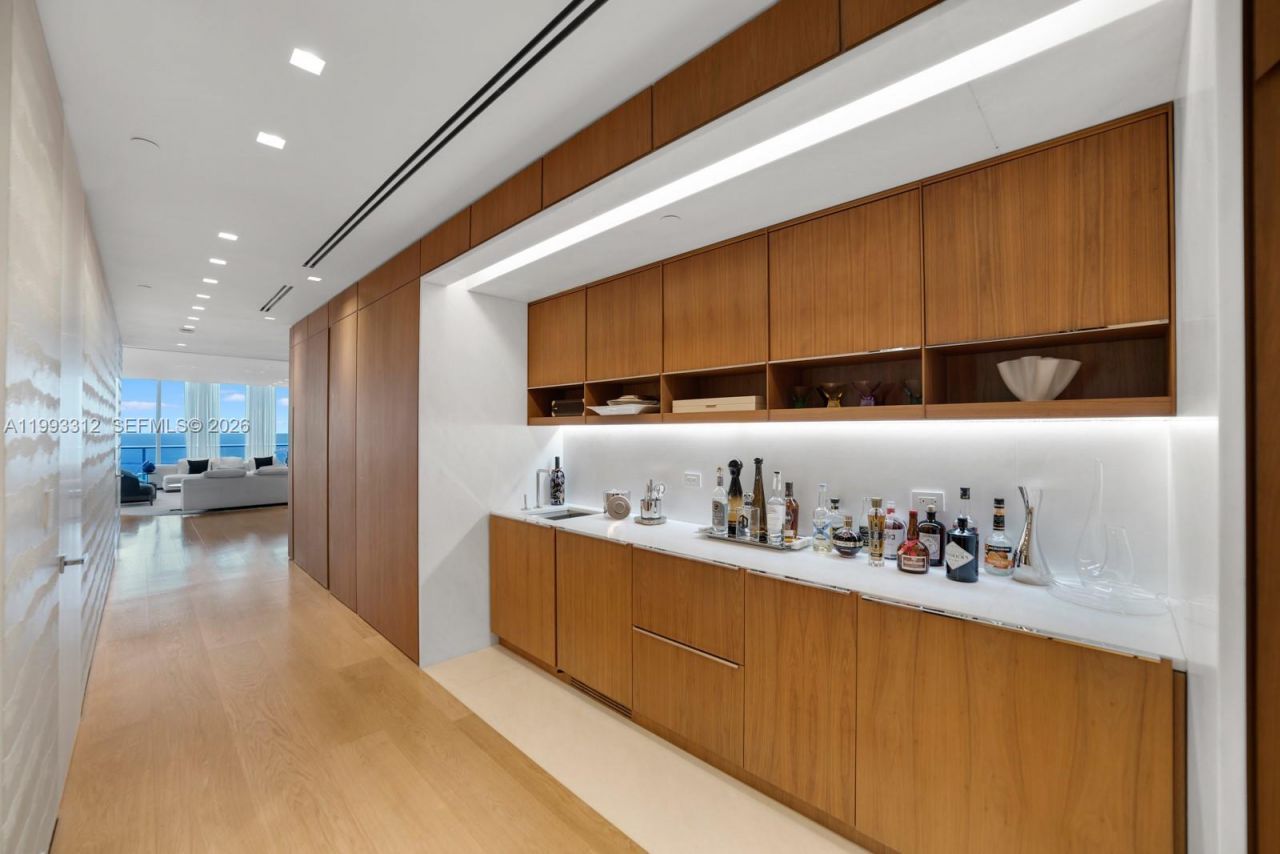 100 S Pointe Dr , Unit 1106/07, Miami Beach, FL 33139 Photo