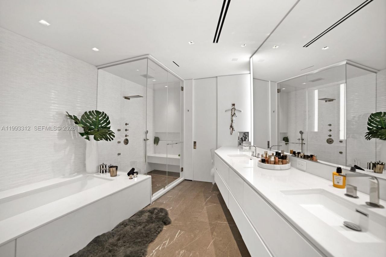 100 S Pointe Dr , Unit 1106/07, Miami Beach, FL 33139 Photo