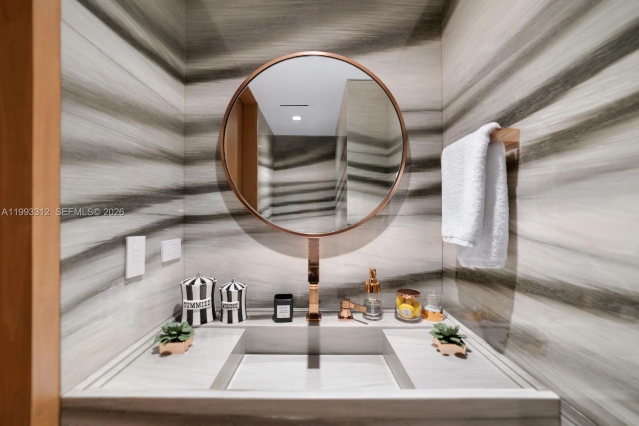 100 S Pointe Dr , Unit 1106/07, Miami Beach, FL 33139 Photo