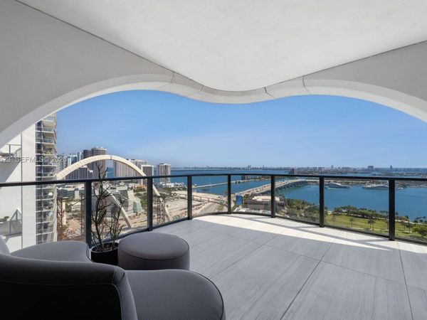 1000 Biscayne Blvd , Unit 2702, Miami, FL 33132