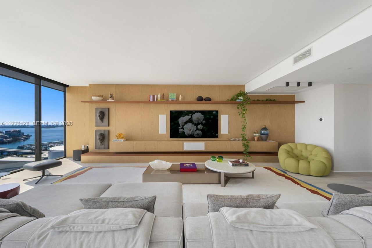 1000 Biscayne Blvd , Unit 2702, Miami, FL 33132 Photo