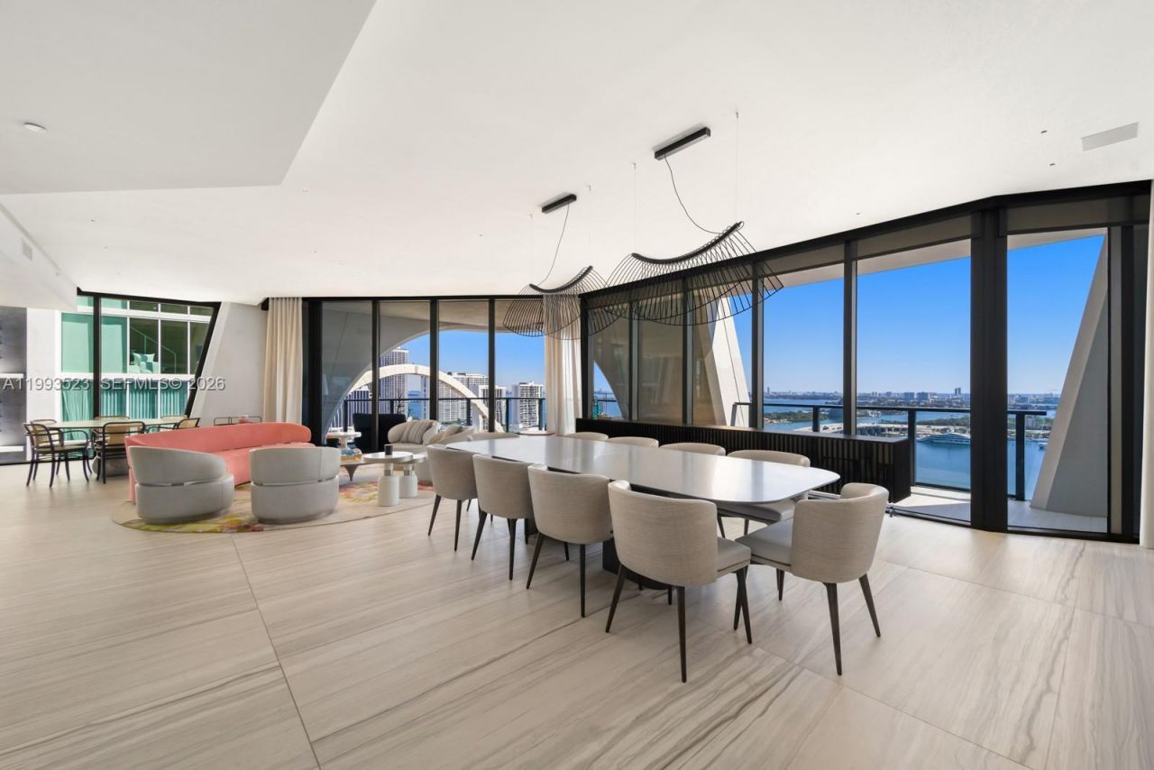 1000 Biscayne Blvd , Unit 2702, Miami, FL 33132 Photo