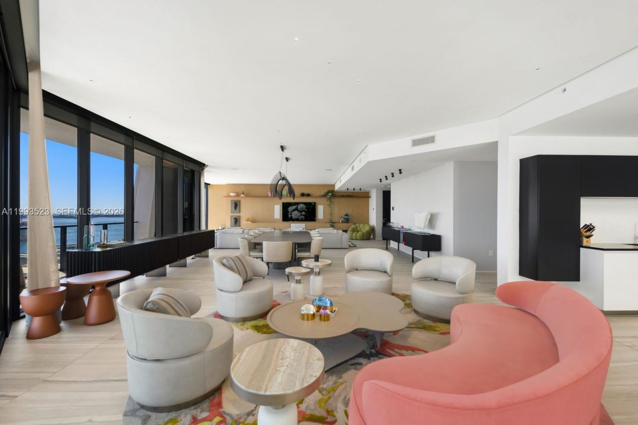 1000 Biscayne Blvd , Unit 2702, Miami, FL 33132 Photo