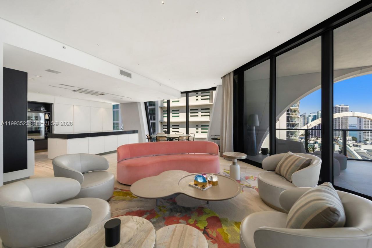 1000 Biscayne Blvd , Unit 2702, Miami, FL 33132 Photo