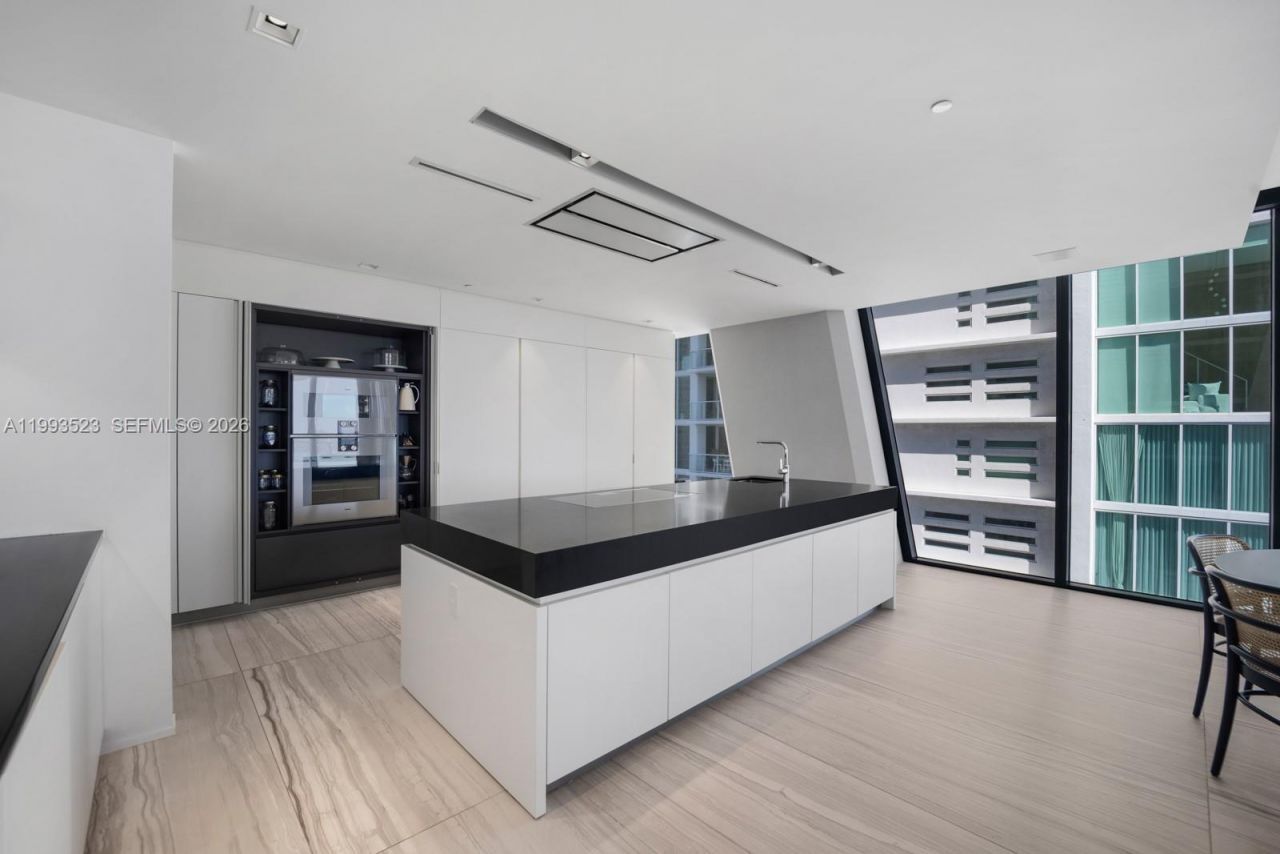 1000 Biscayne Blvd , Unit 2702, Miami, FL 33132 Photo