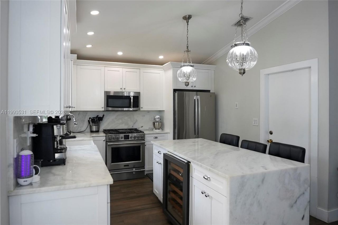 5763 NW 97th Ct , Doral, FL 33178 Photo