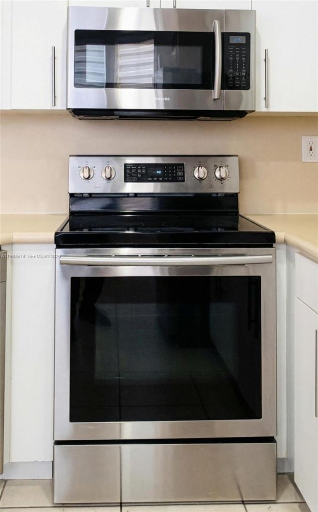 16603 SW 79th Ter , Miami, FL 33193 Photo