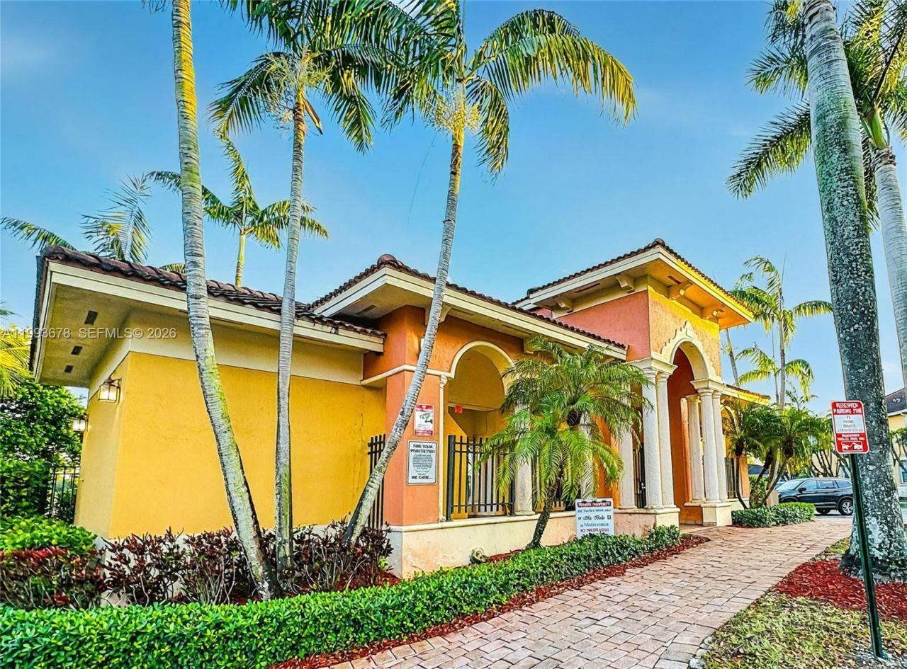 16603 SW 79th Ter , Miami, FL 33193 Photo