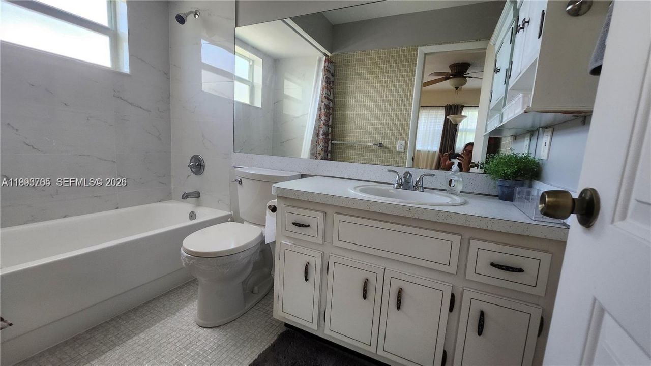 4299 NW 16th St, Unit 209, Lauderhill, FL 33313 Photo