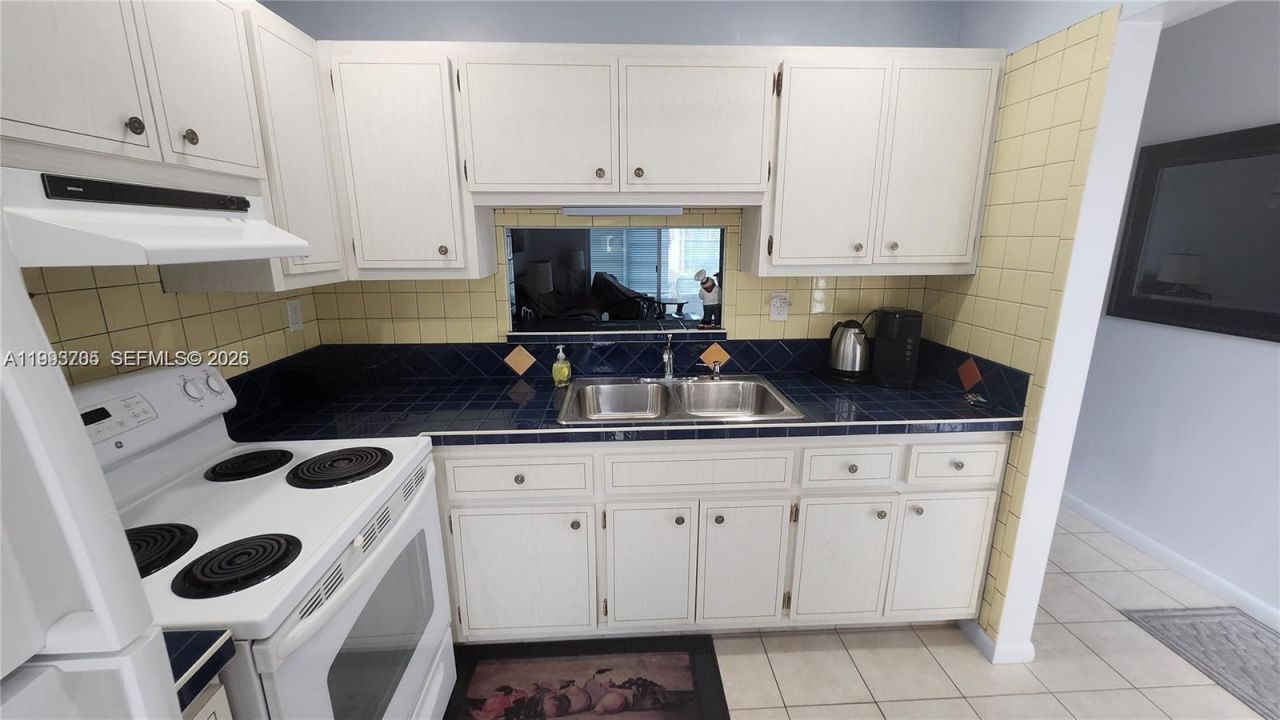 4299 NW 16th St, Unit 209, Lauderhill, FL 33313 Photo