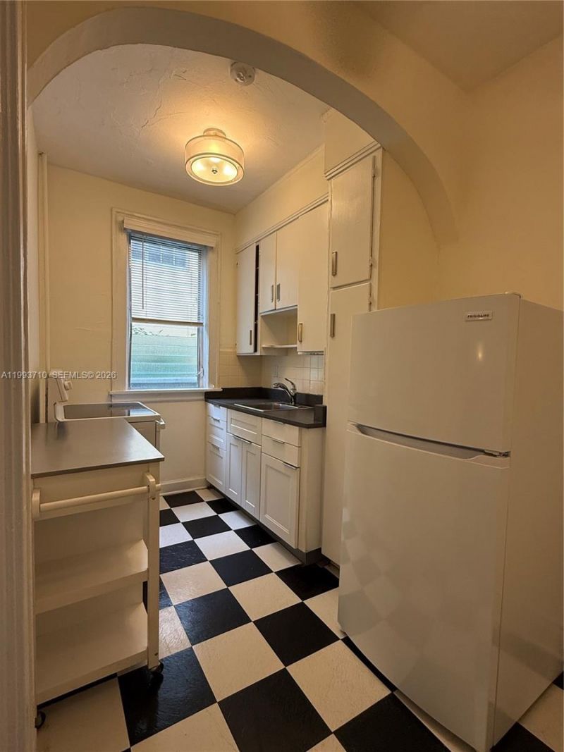 1361 Meridian Ave, Unit 4, Miami Beach, FL 33139 Photo
