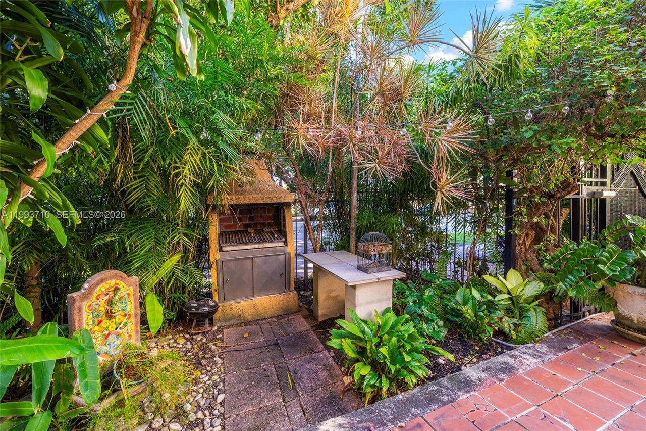 1361 Meridian Ave, Unit 4, Miami Beach, FL 33139 Photo