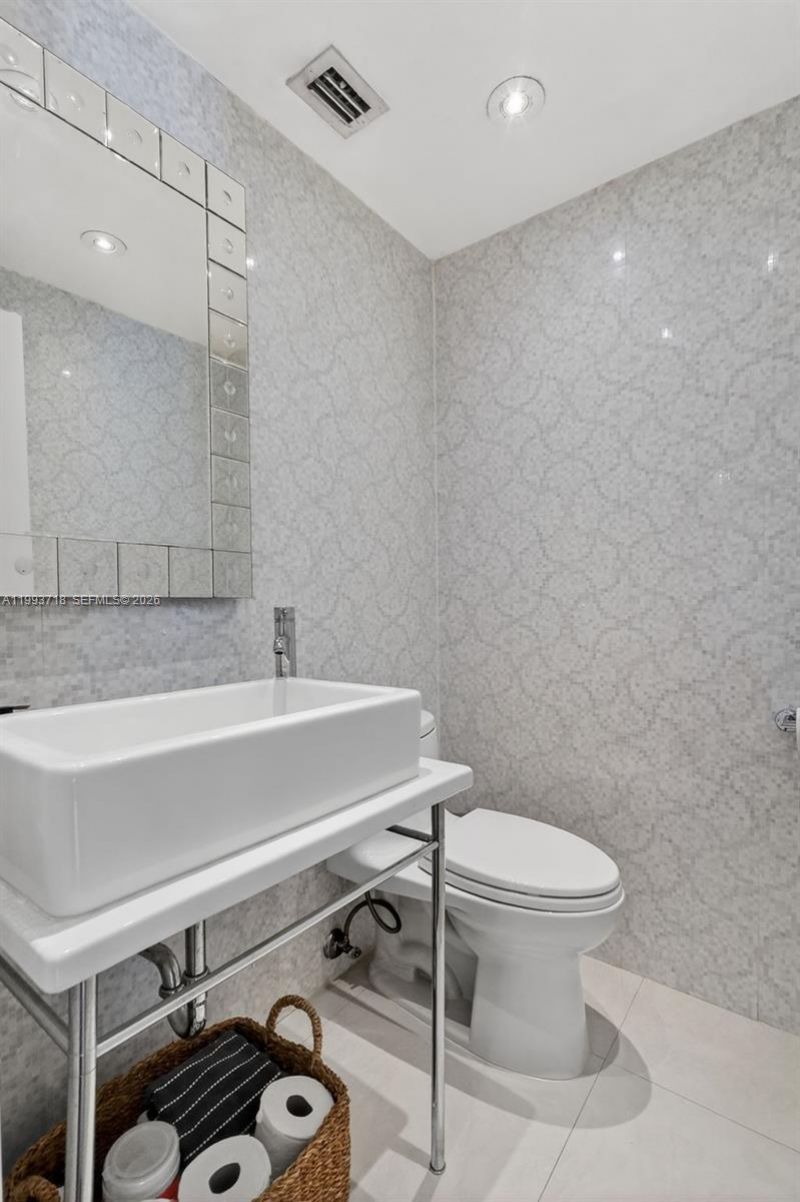 3258 Riviera Dr , Coral Gables, FL 33134 Photo