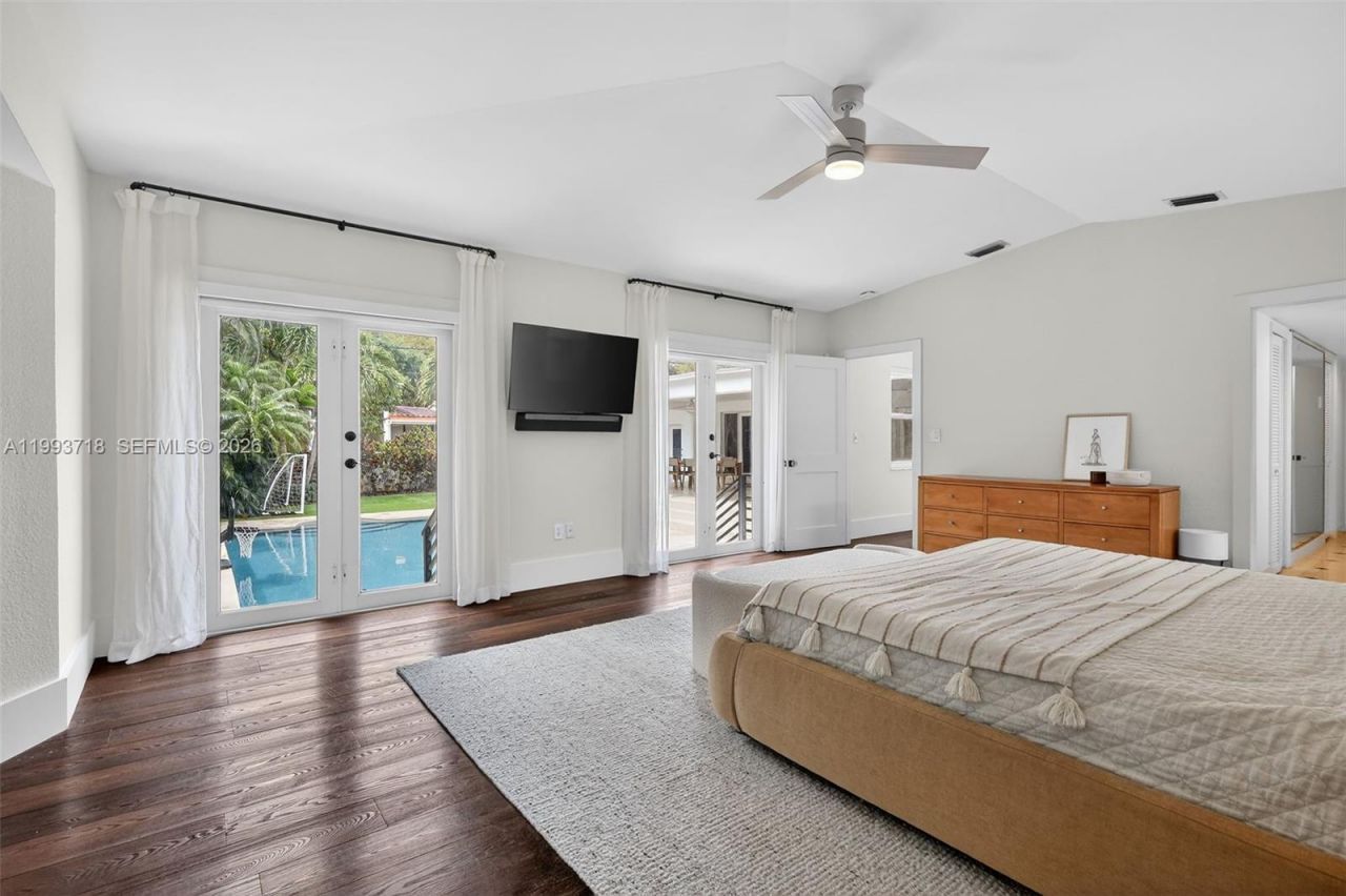 3258 Riviera Dr , Coral Gables, FL 33134 Photo