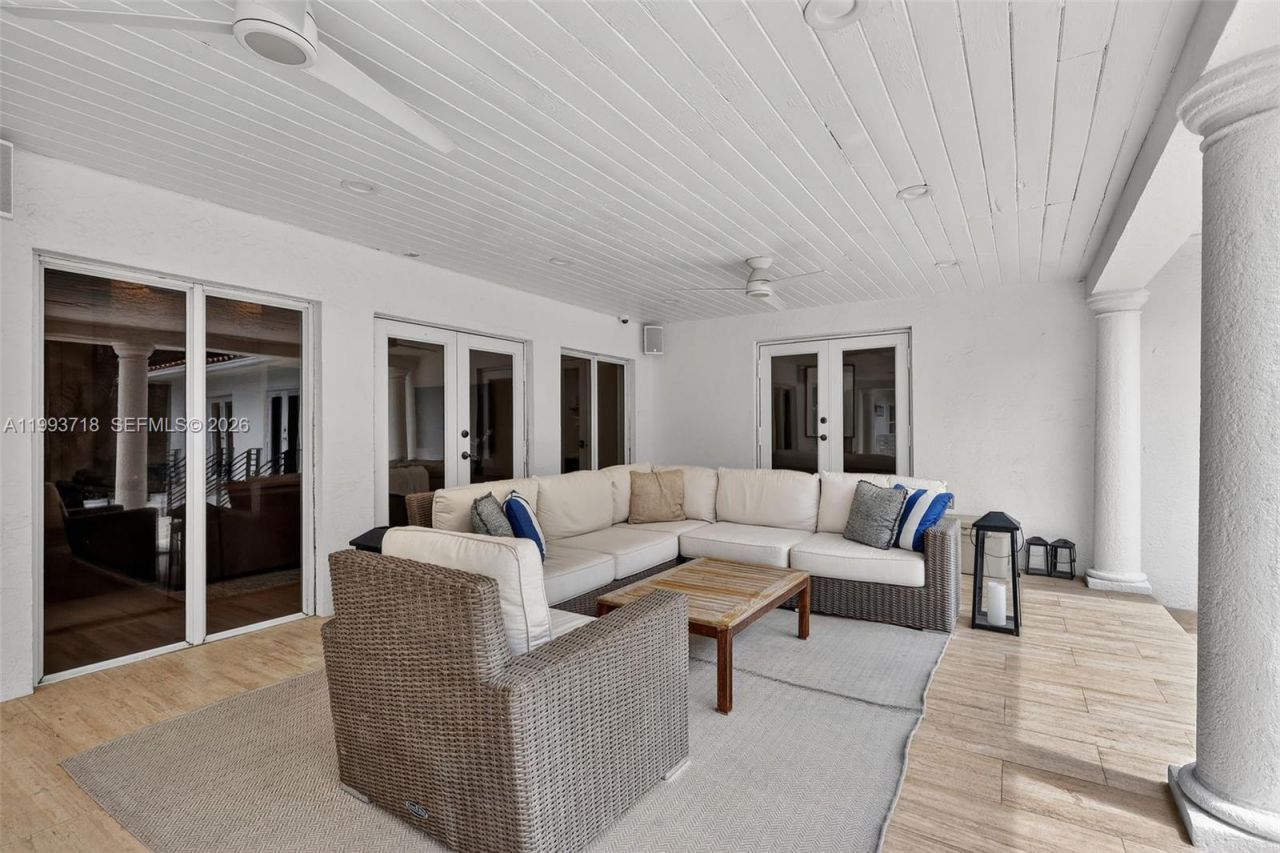 3258 Riviera Dr , Coral Gables, FL 33134 Photo