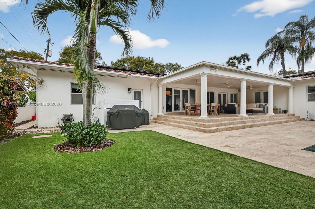 3258 Riviera Dr , Coral Gables, FL 33134 Photo