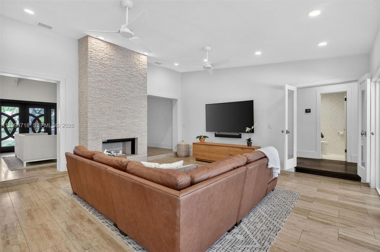 3258 Riviera Dr , Coral Gables, FL 33134 Photo