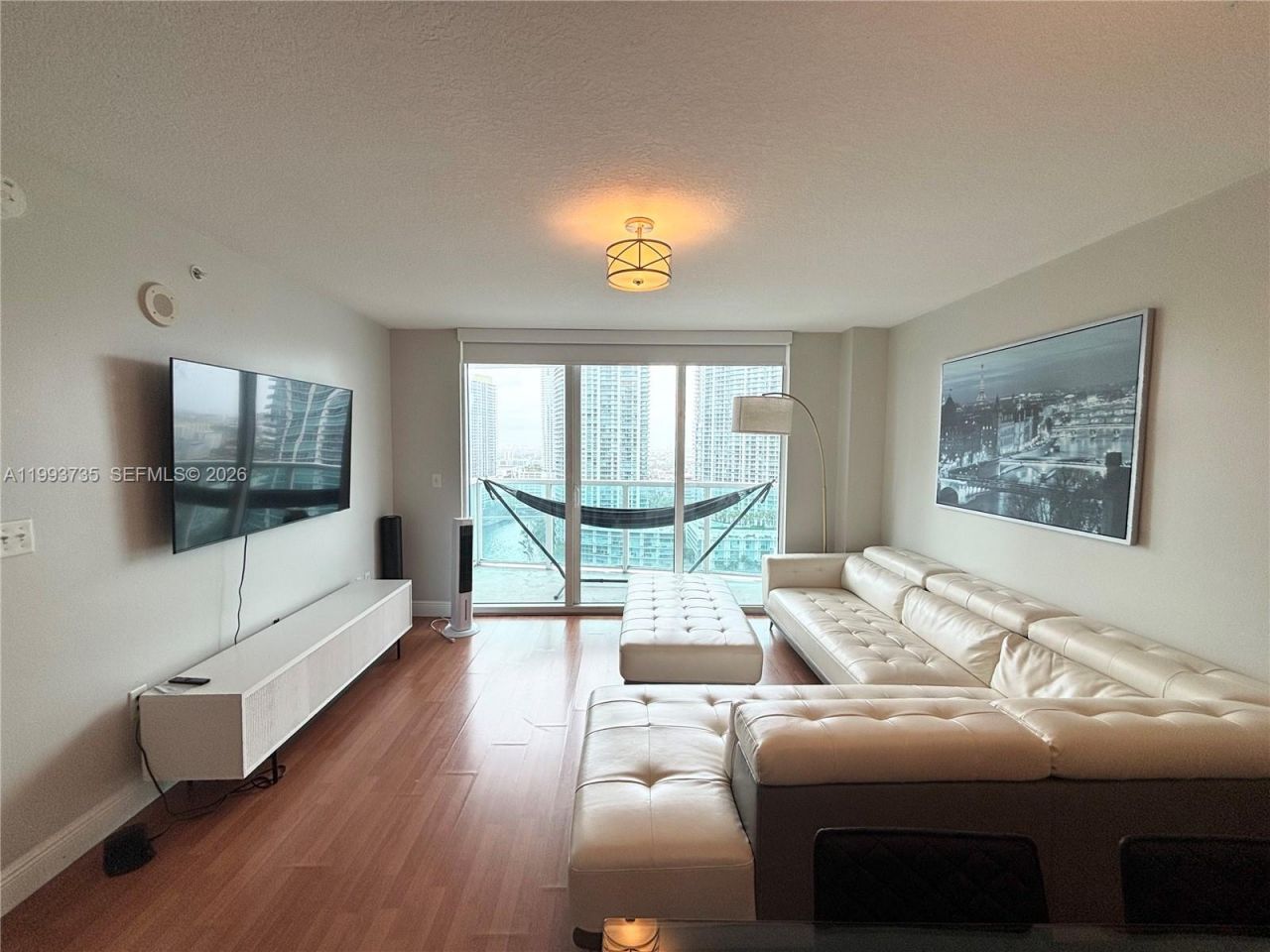 31 SE 5th St, Unit 2805, Miami, FL 33131 Photo