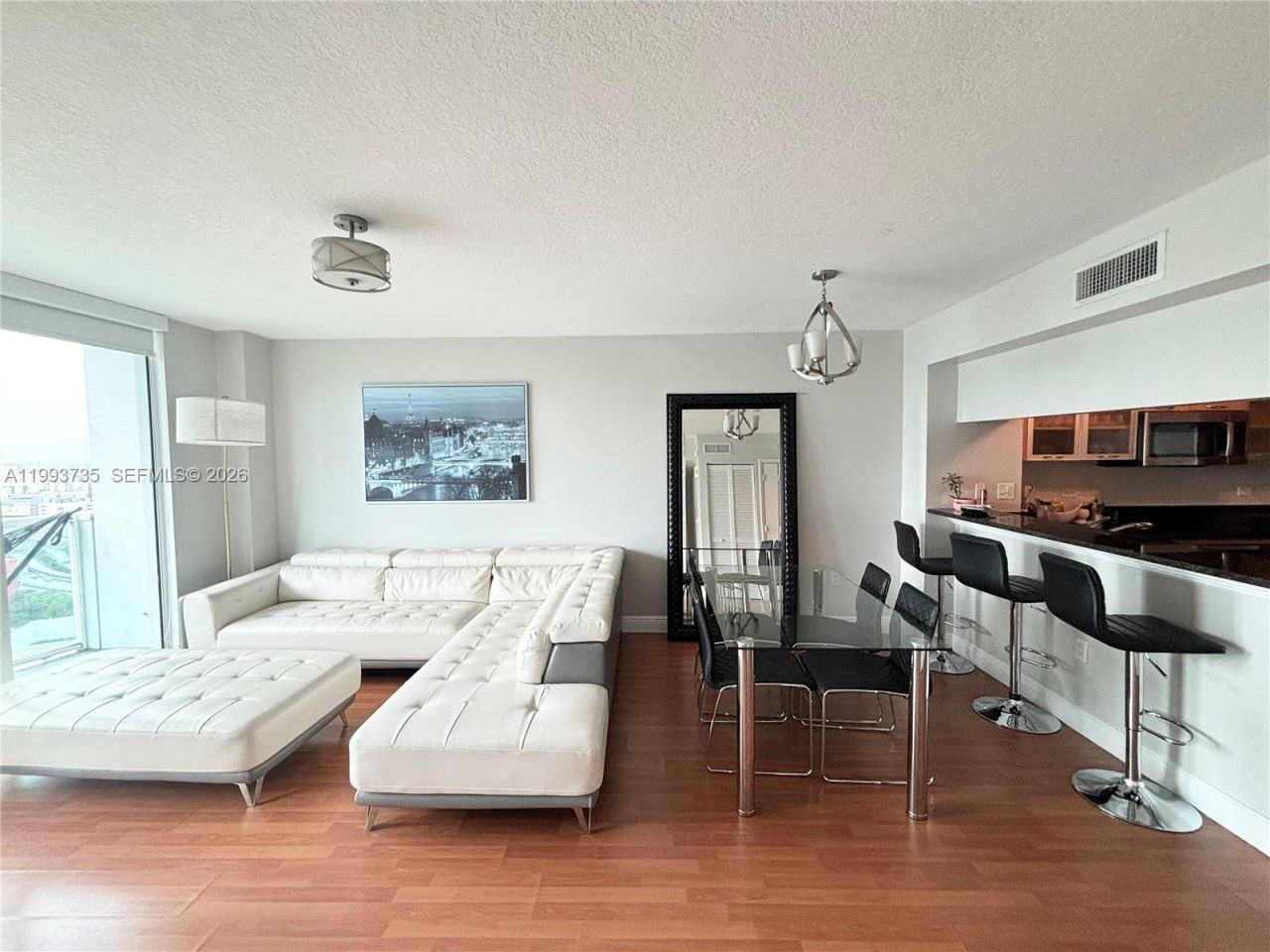 31 SE 5th St, Unit 2805, Miami, FL 33131 Photo