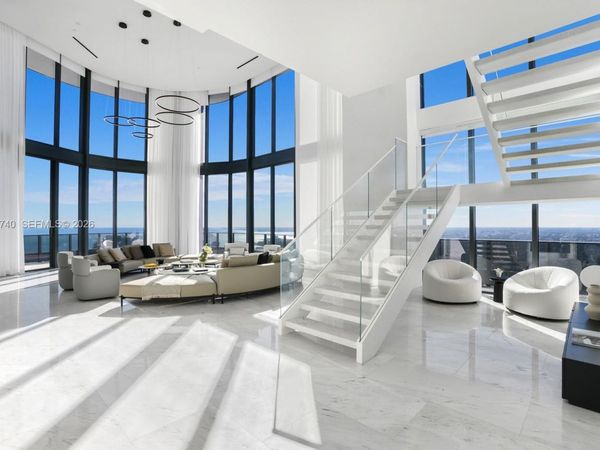 1000 Brickell Plz, Unit UPH6202, Miami, FL 33131