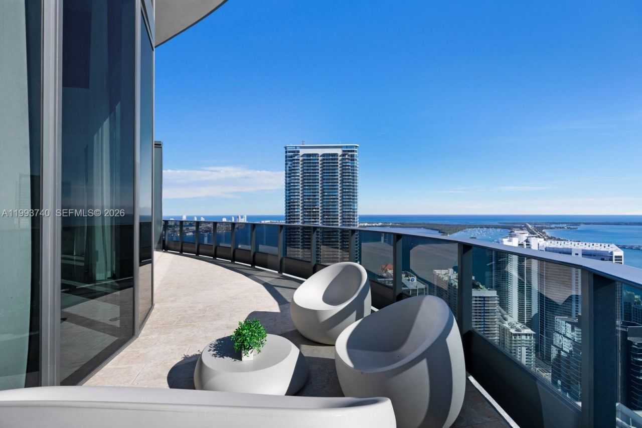 1000 Brickell Plz, Unit UPH6202, Miami, FL 33131 Photo
