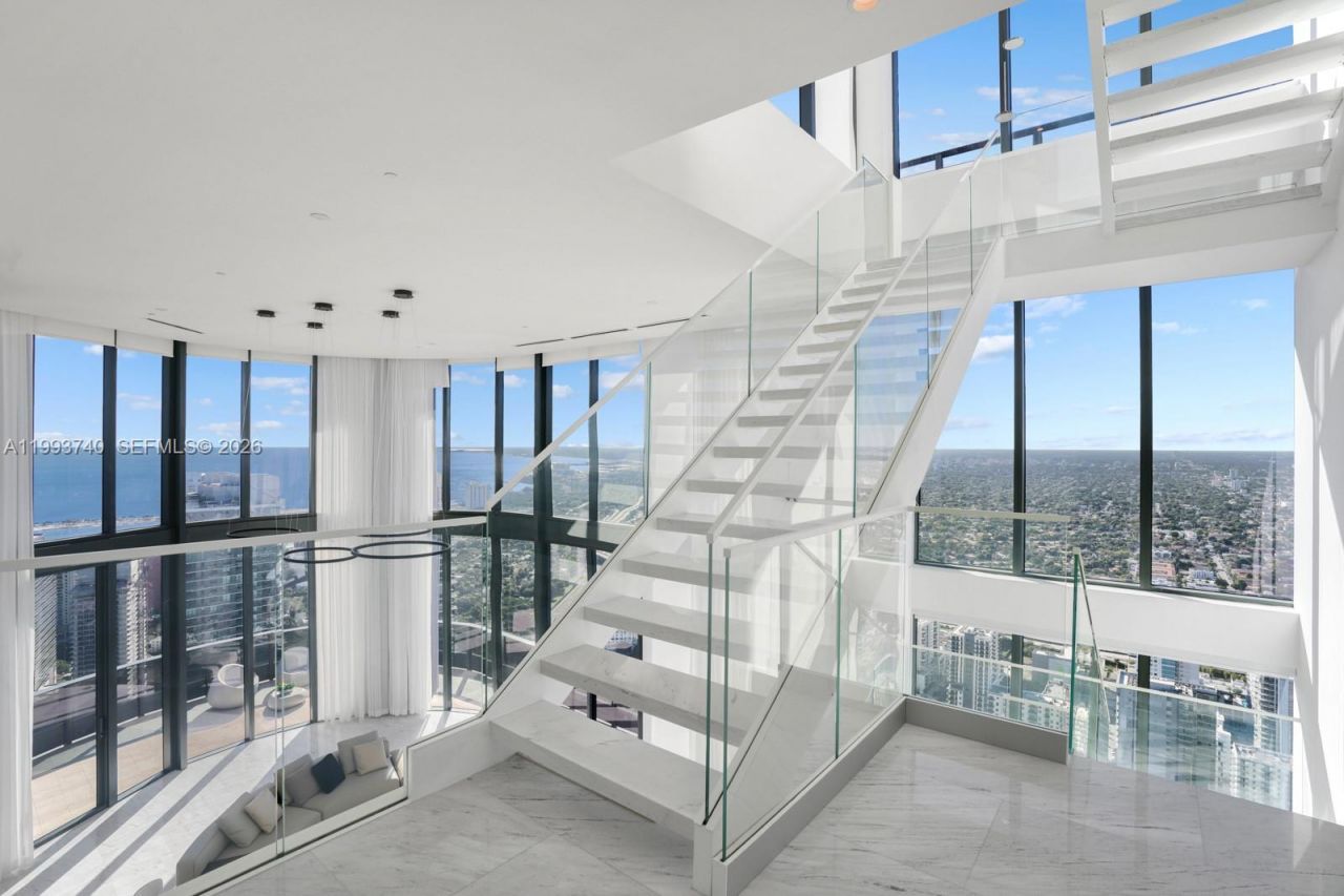 1000 Brickell Plz, Unit UPH6202, Miami, FL 33131 Photo