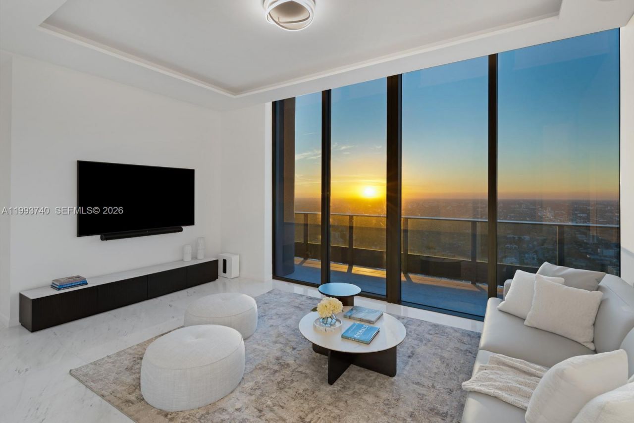 1000 Brickell Plz, Unit UPH6202, Miami, FL 33131 Photo