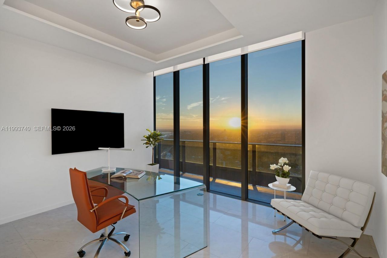 1000 Brickell Plz, Unit UPH6202, Miami, FL 33131 Photo