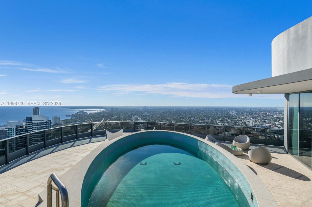1000 Brickell Plz, Unit UPH6202, Miami, FL 33131 Photo