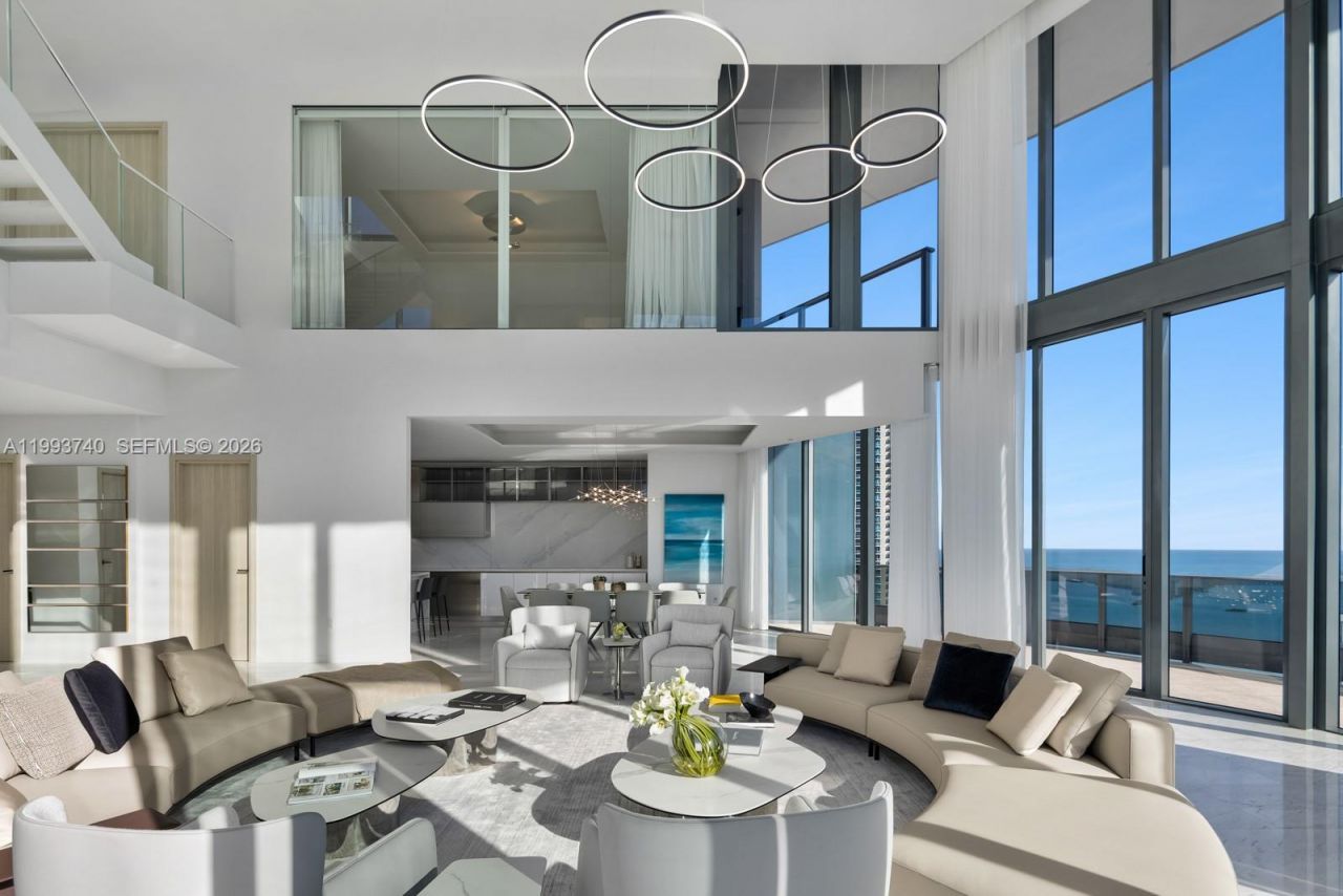 1000 Brickell Plz, Unit UPH6202, Miami, FL 33131 Photo