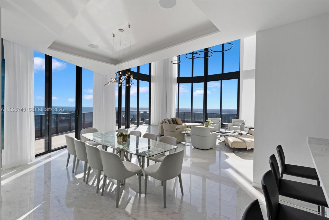 1000 Brickell Plz, Unit UPH6202, Miami, FL 33131 Photo