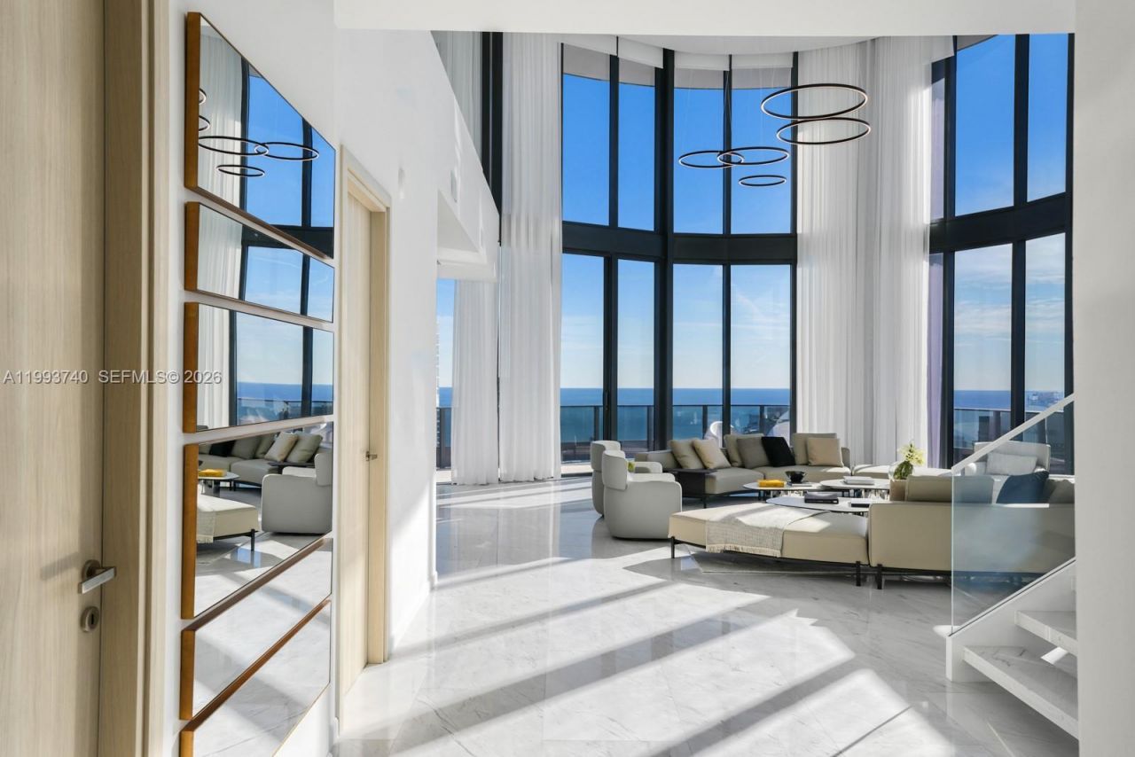 1000 Brickell Plz, Unit UPH6202, Miami, FL 33131 Photo