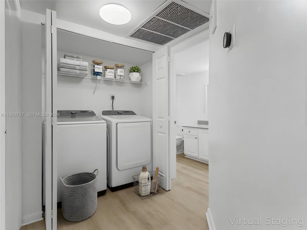 8343 Lake Dr , Unit 205, Doral, FL 33166 Photo