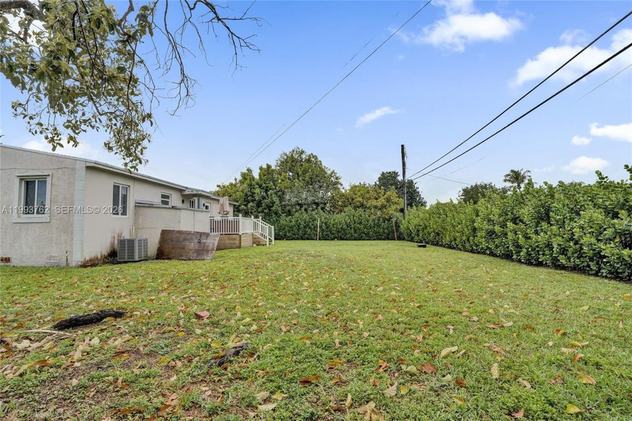 1001 NW 148th St , Miami, FL 33168 Photo