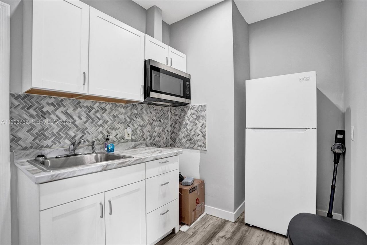 1001 NW 148th St , Miami, FL 33168 Photo