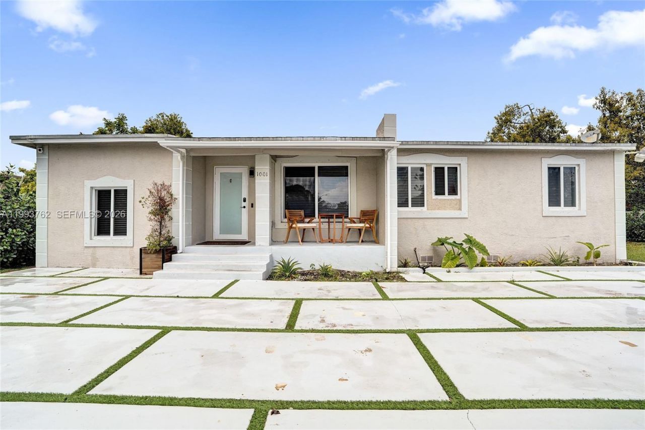 1001 NW 148th St , Miami, FL 33168 Photo