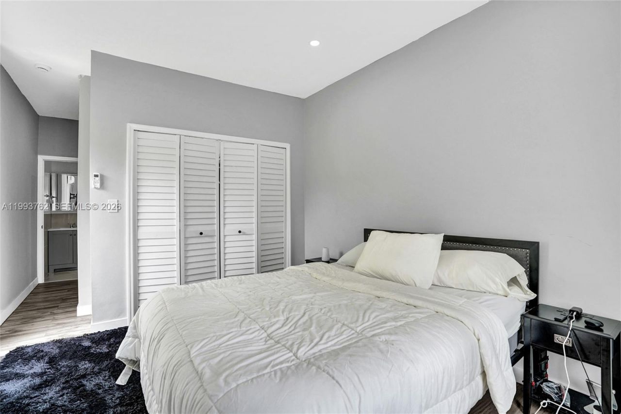 1001 NW 148th St , Miami, FL 33168 Photo