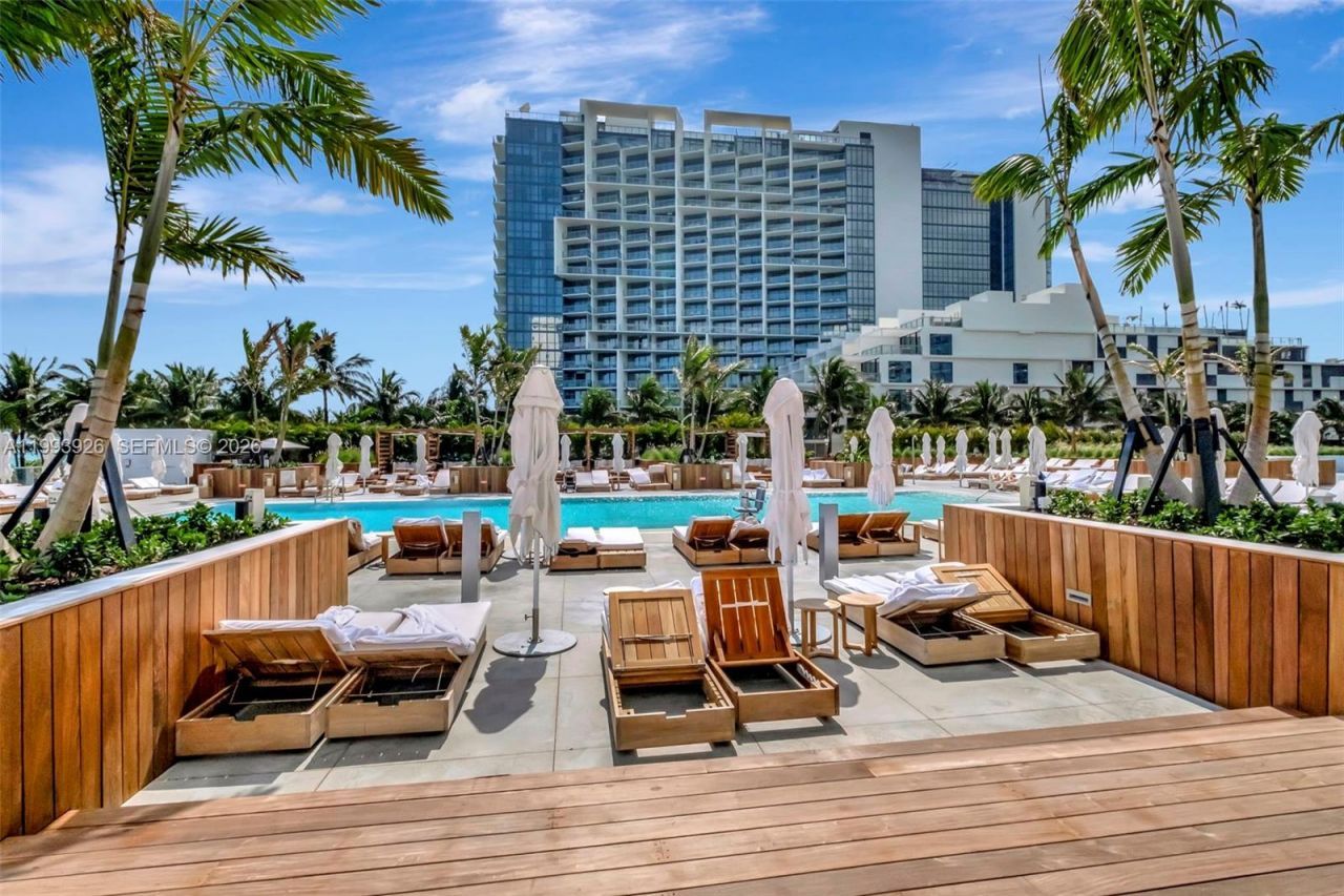 2301 Collins Ave, Unit 439, Miami Beach, FL 33139 Photo