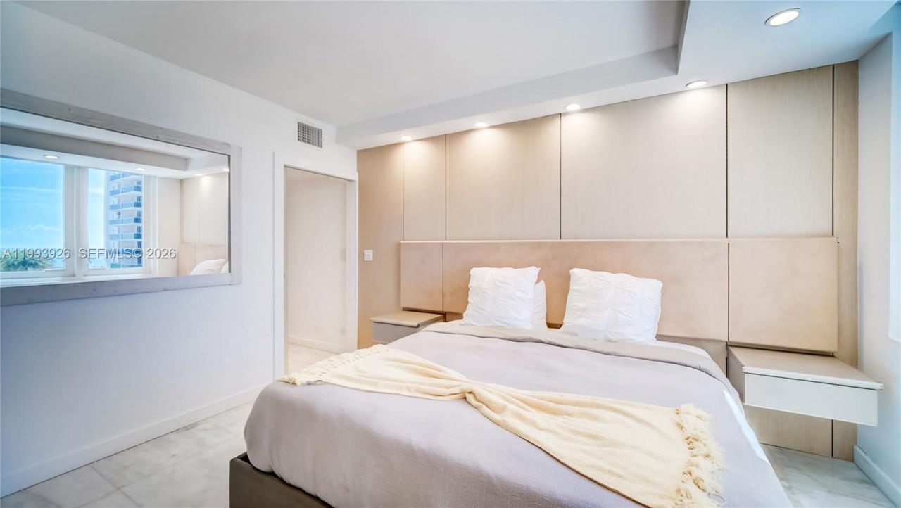 2301 Collins Ave, Unit 439, Miami Beach, FL 33139 Photo
