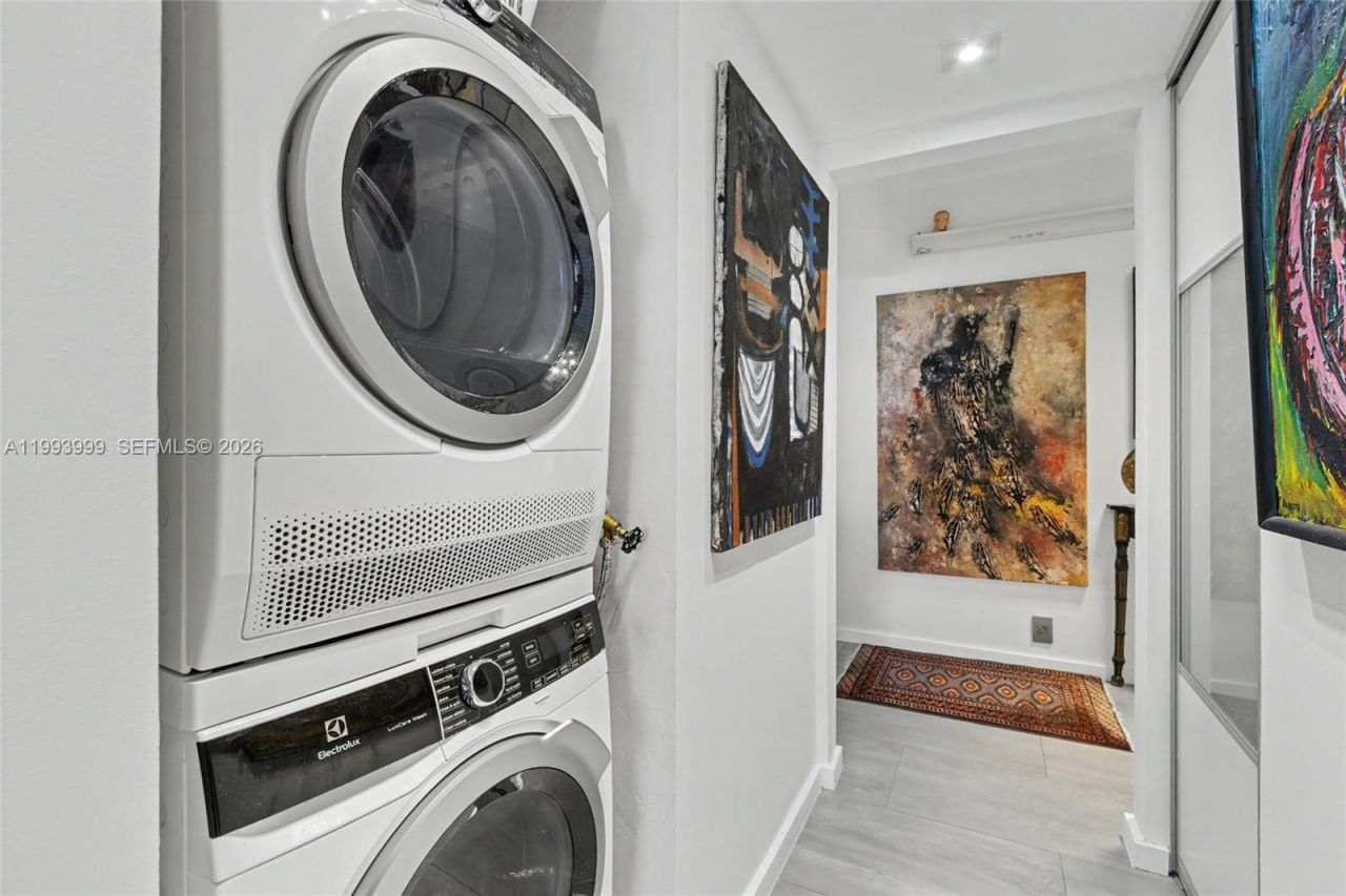 1541 Brickell Ave , Unit B2904, Miami, FL 33129 Photo