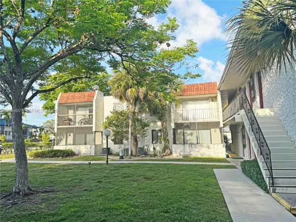 8701 SW 141st St , Unit M7, Palmetto Bay, FL 33176