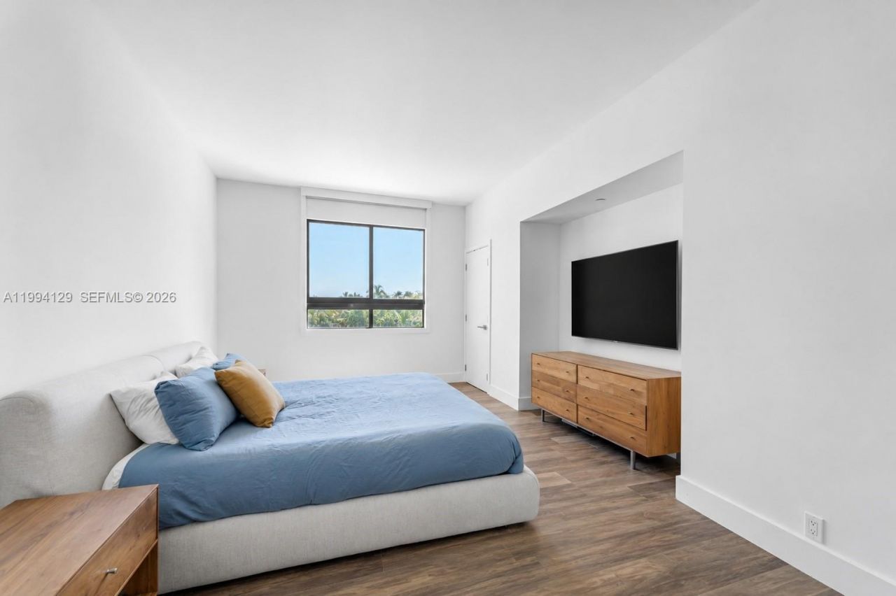151 Crandon Blvd, Unit 345, Key Biscayne, FL 33149 Photo