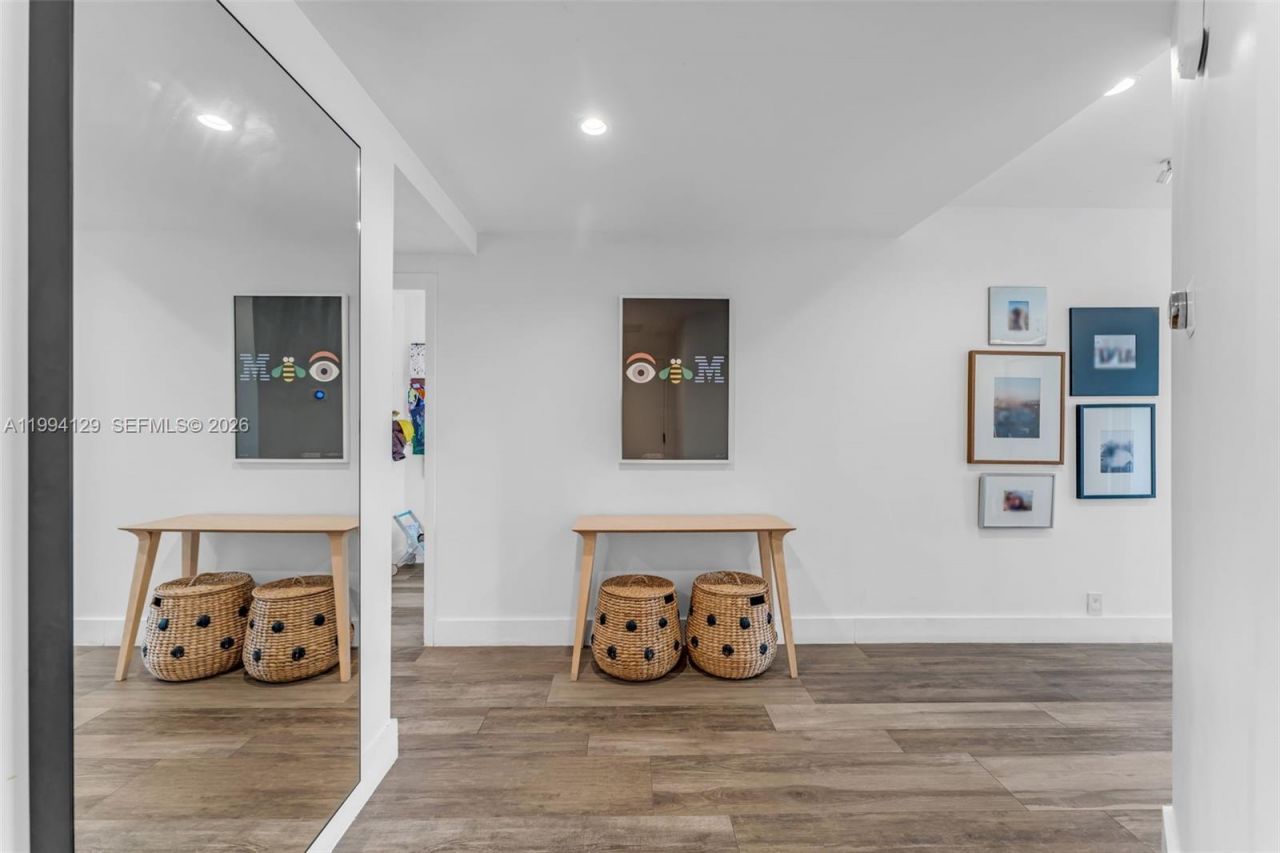 151 Crandon Blvd, Unit 345, Key Biscayne, FL 33149 Photo